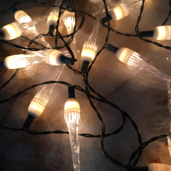 Warm White Icicle String Lights - Picture 1 of 8